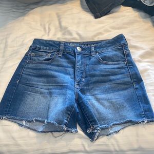 Super stretch high rise shorts